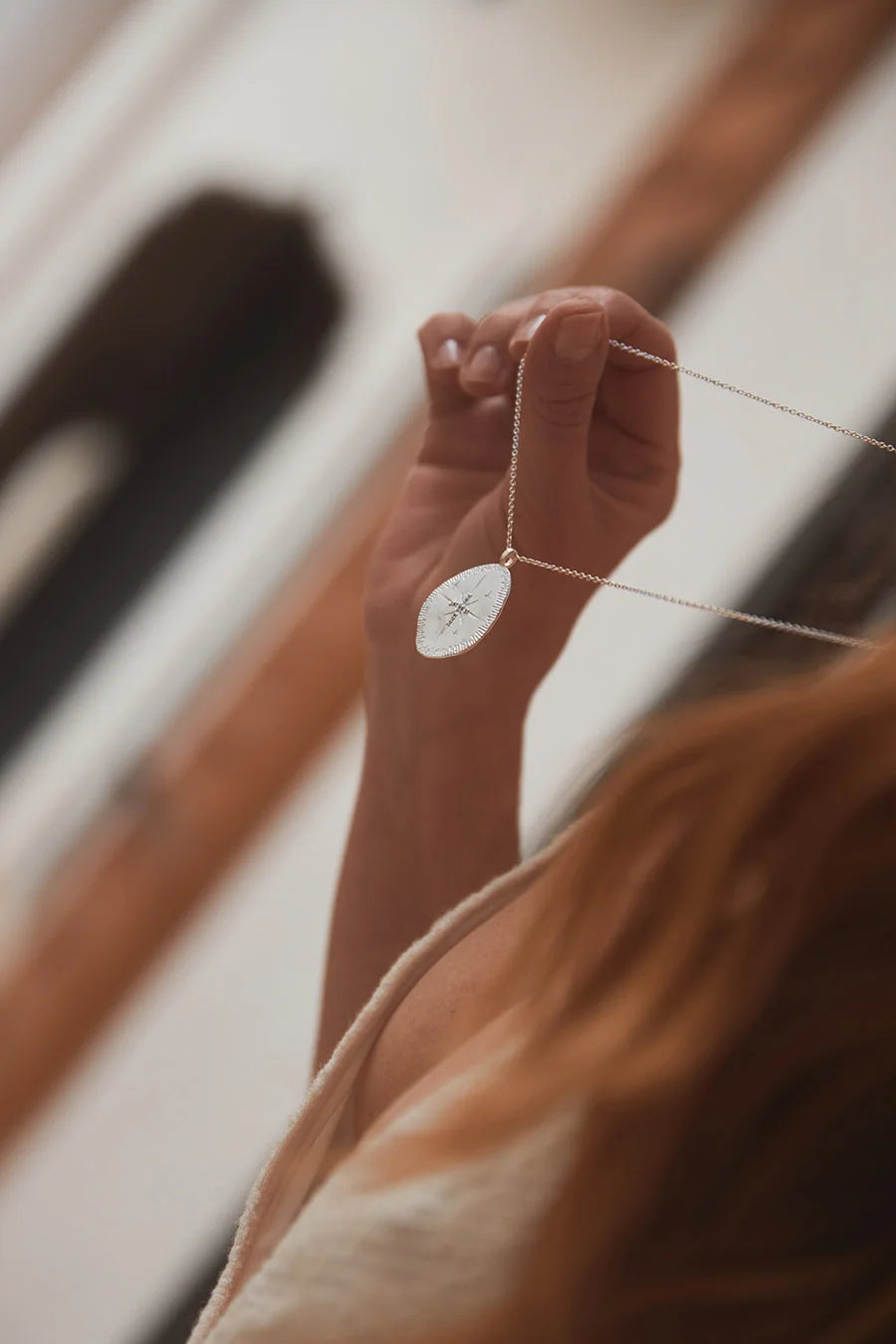 Ylume collier long médaille Etoiles