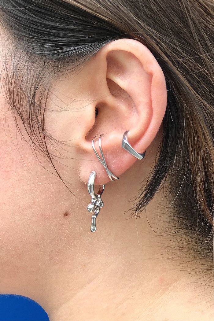 Bali Temples boucle stud solo Open Cross