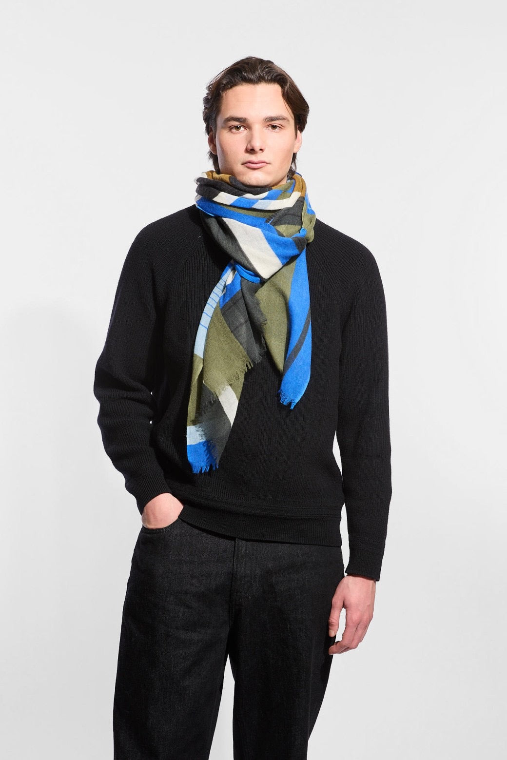 Ma Poésie foulard en laine graphique Petra bleu