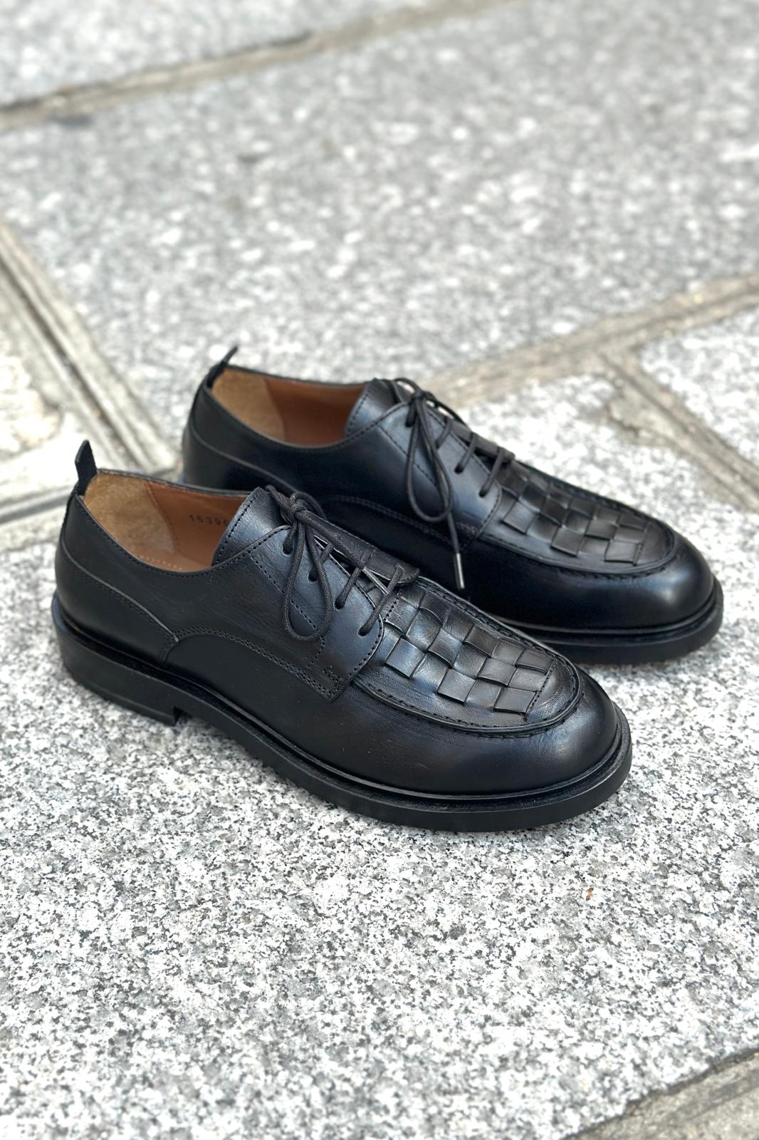 Elia Maurizi derbies tressées cuir noir