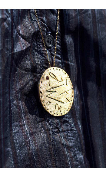 Louise Hendricks charm médaille Philippa