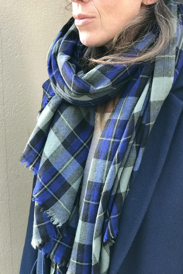 XP | Lovat & Green foulard en laine Highland bleu carreaux tartan