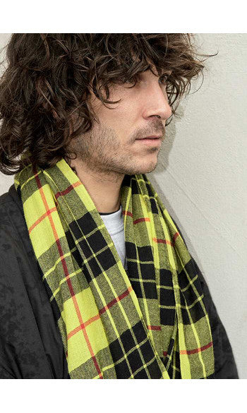 Z | Lovat & Green foulard en laine Highland jaune carreaux tartan