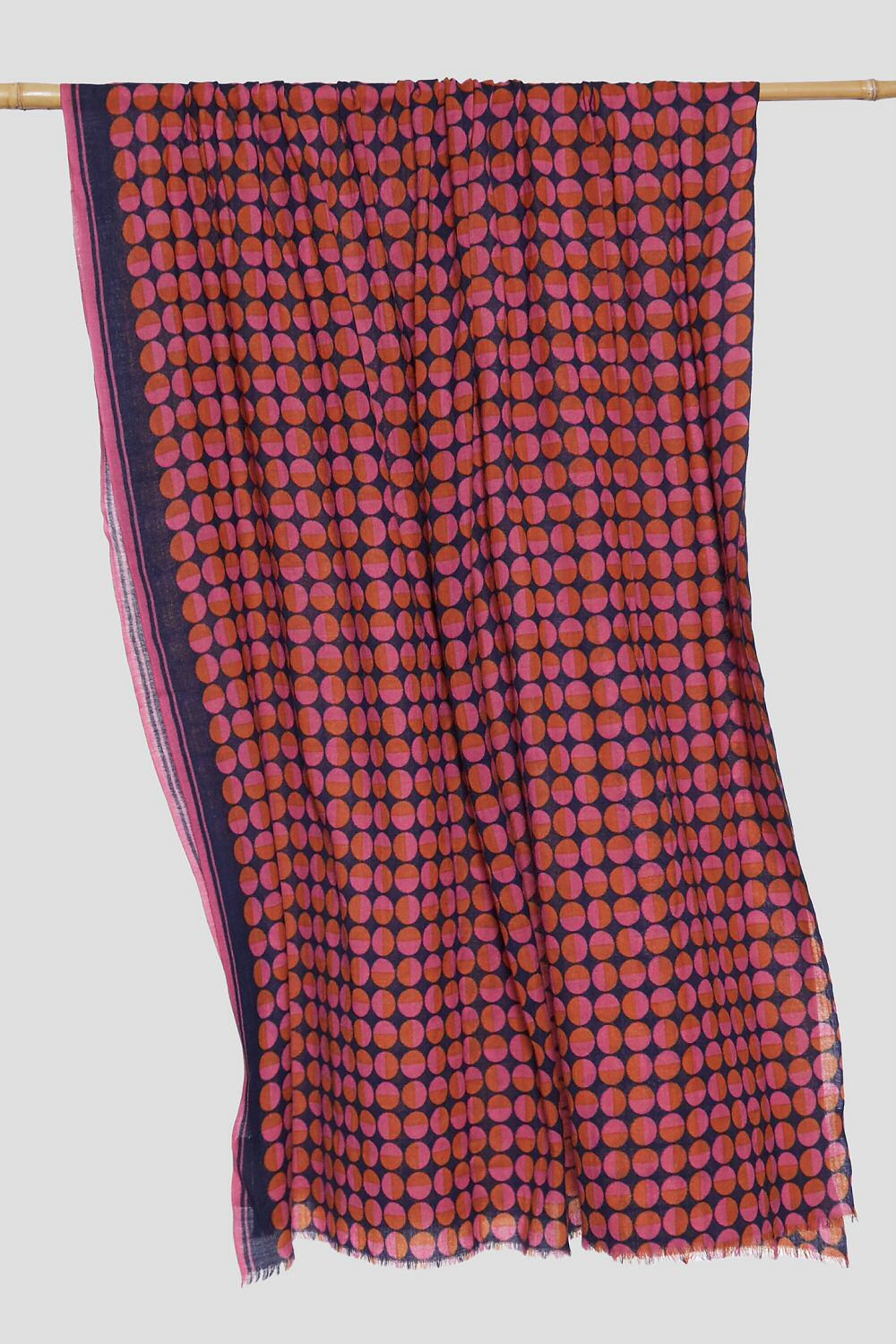 XWinter | Lovat & Green foulard en laine Cezanne polka dots pink