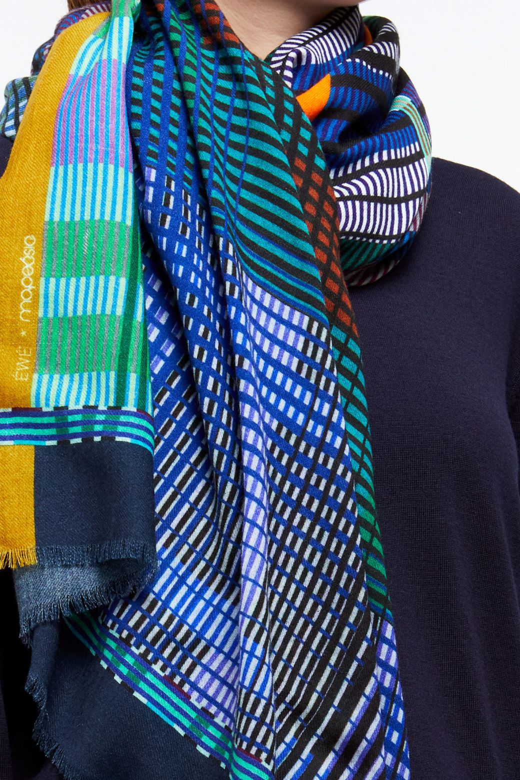 Ma Poésie foulard en laine graphique Ewe brun vert