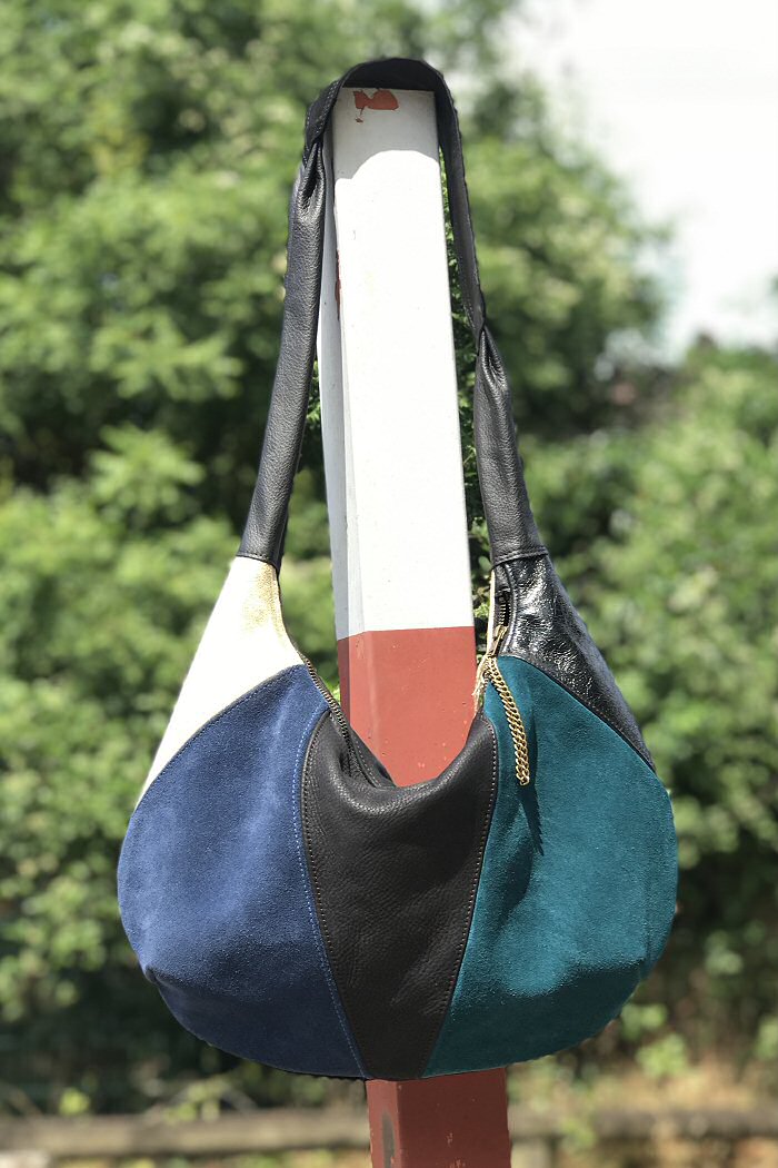 Lou cuir C15 bleu navy gold