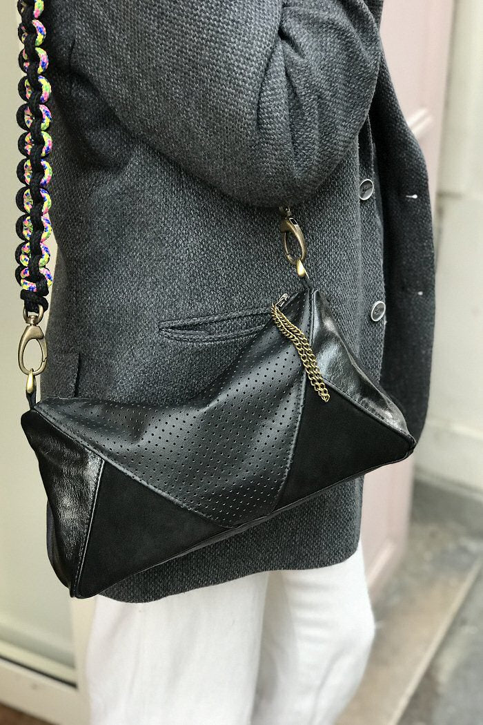 Louxor Sac cuir noir perforé
