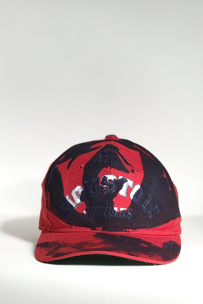 Mirco Gaspari casquette Baseball upcycled rouge sérigraphié