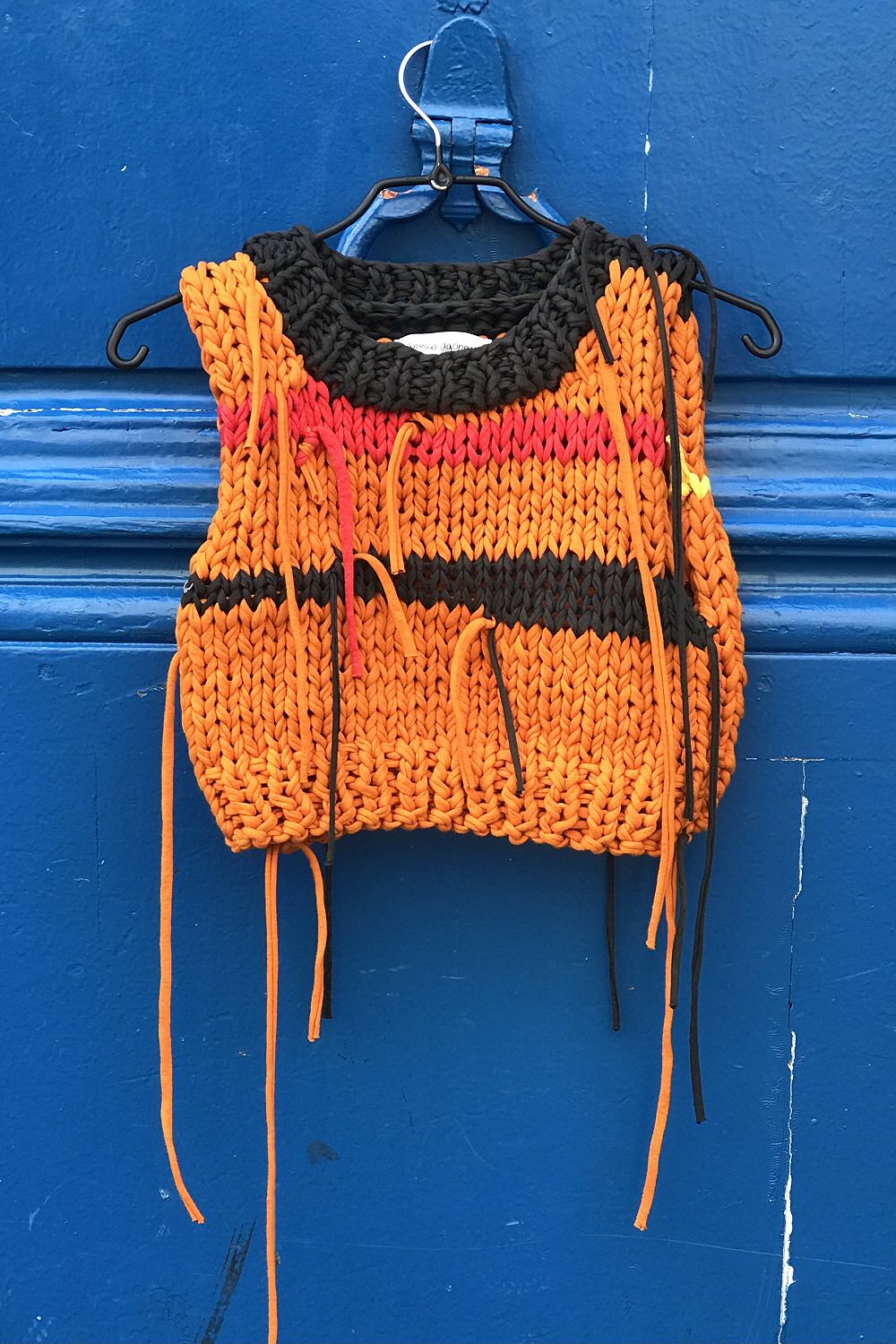 Mirco Gaspari pull crop top tricoté / upcyclé navy orange