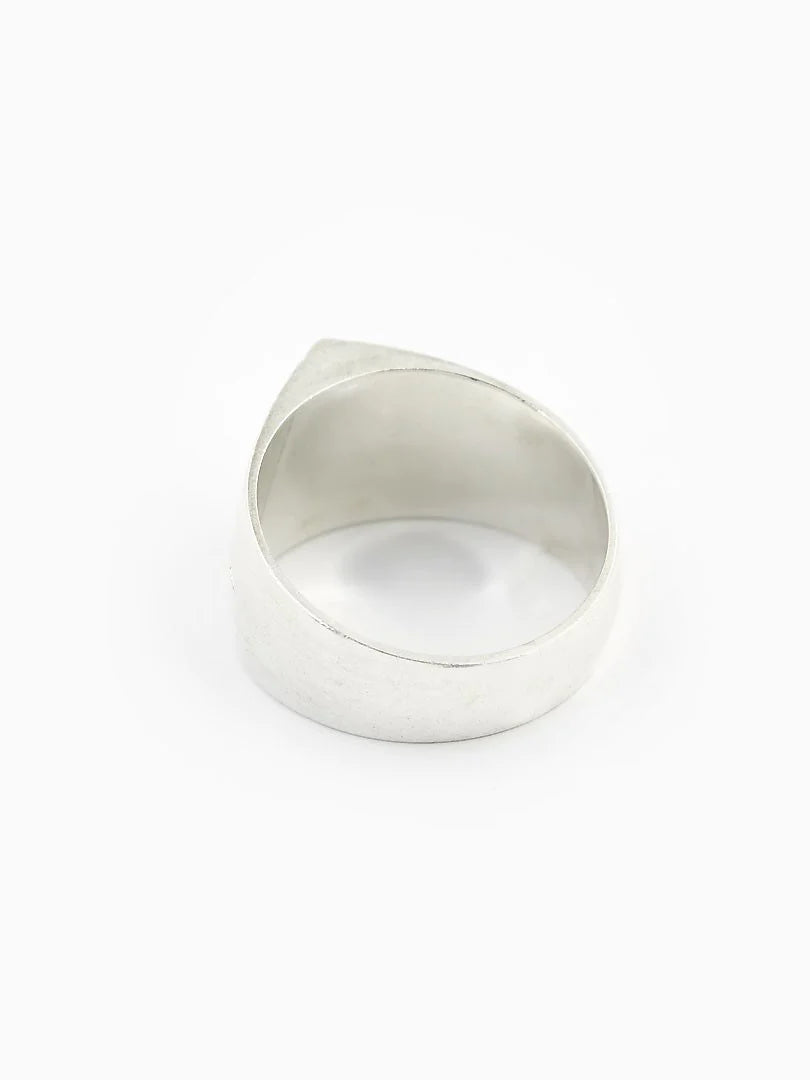 Ombre Claire bague chevalière Lyès