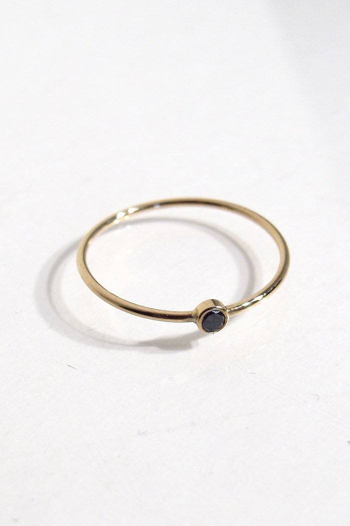 Trois Petits Points bague Solitaire Clos diamant noir or 18k