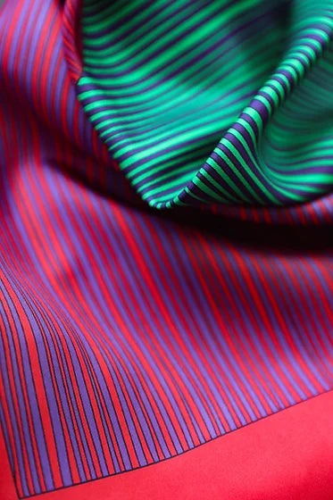 XP | Année foulard en soie Geometrie Variable