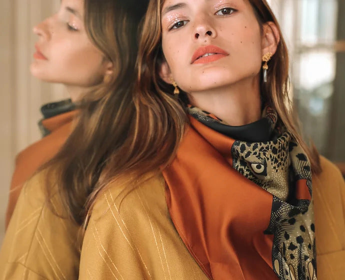 Année foulard en soie Jumelles leopards