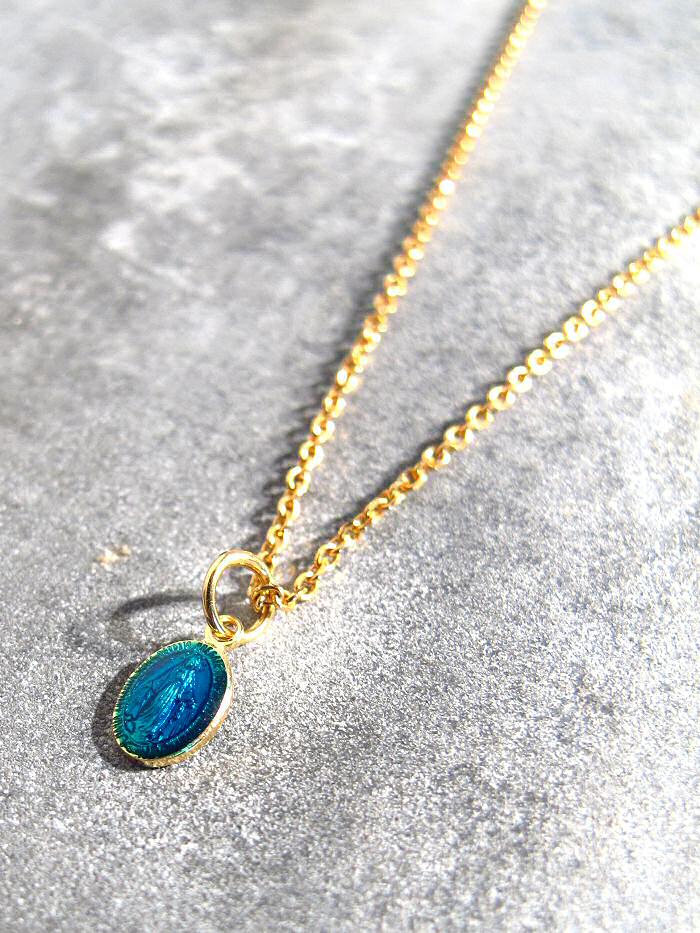 Z | Bali Temples Collier médaille Madone