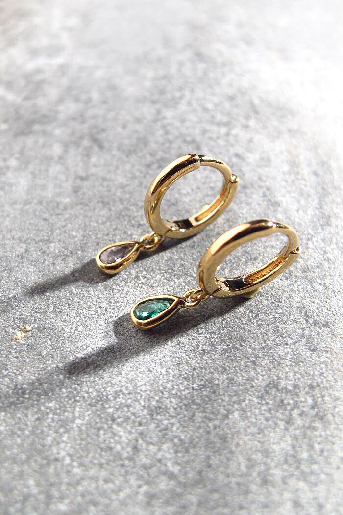 Bali Temples Huggie 8 solo Drop strass gold