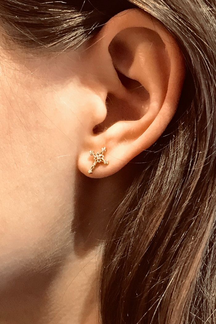 XP | Bali Temples Stud Croix Goth gold strass