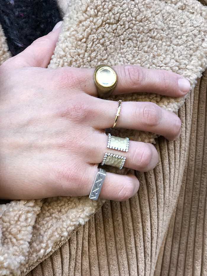 Ombre Claire bague chevalière Tresor