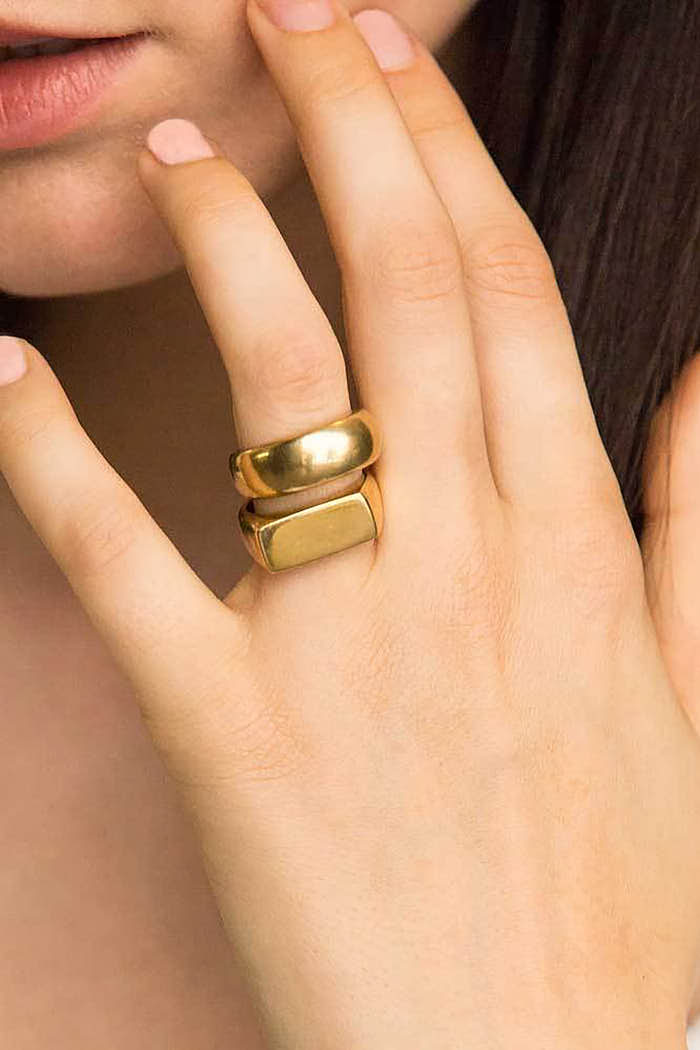 Soko bague chevalière Band