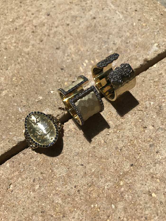 Feidt bague chevalière ovale médaille Oiseaux saphirs 9k