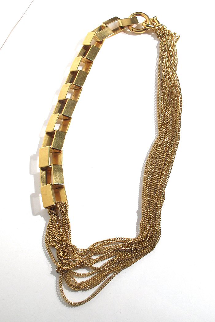 Perrine Taverniti collier Drouot Sautoir