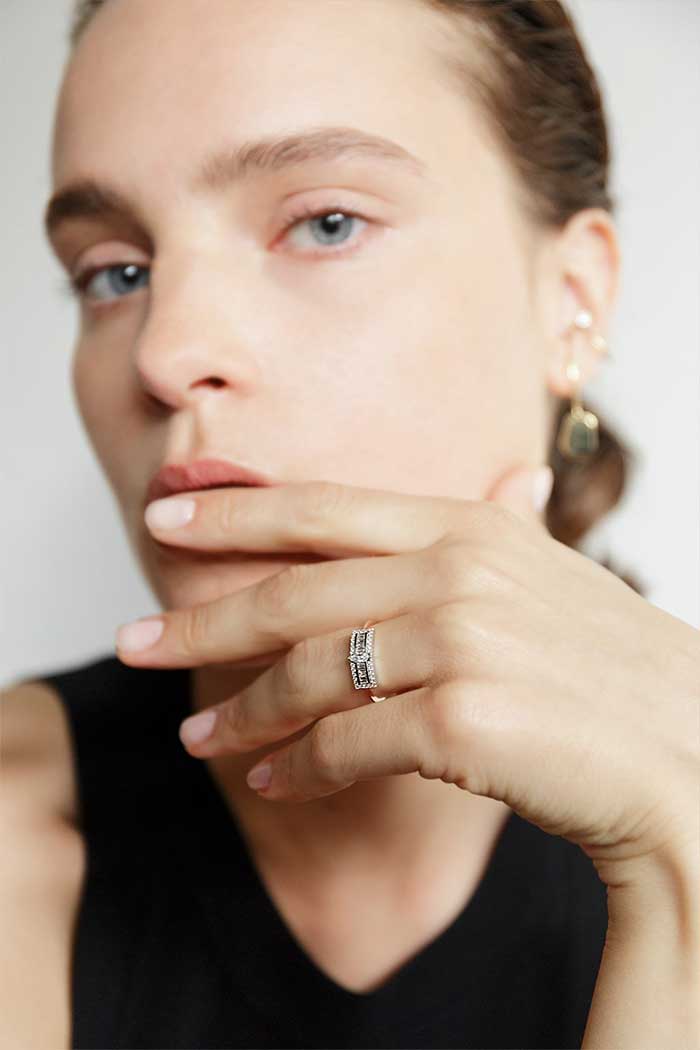 Sansoeurs Second Wife Marquise ring 18k gold diamonds