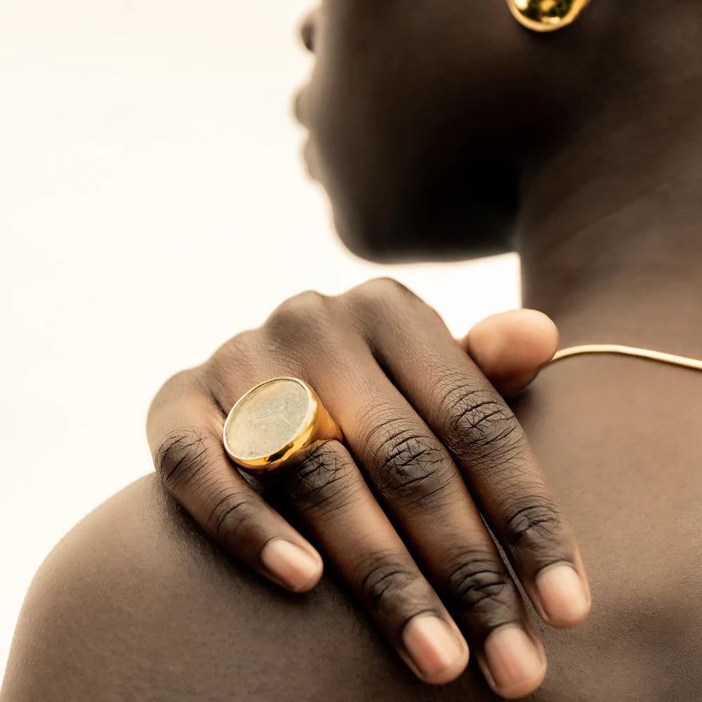 Soko bague chevalière Wazi glass horn