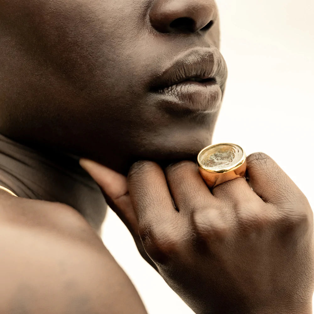 Soko bague chevalière Wazi glass horn