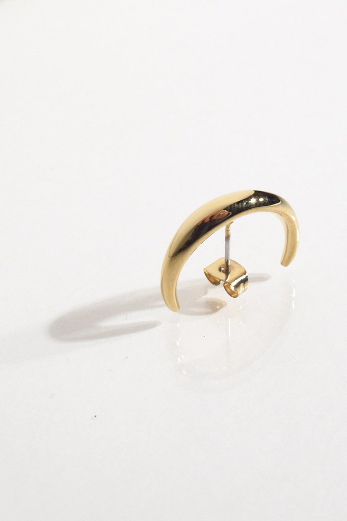Soko boucle stud Amali huggie