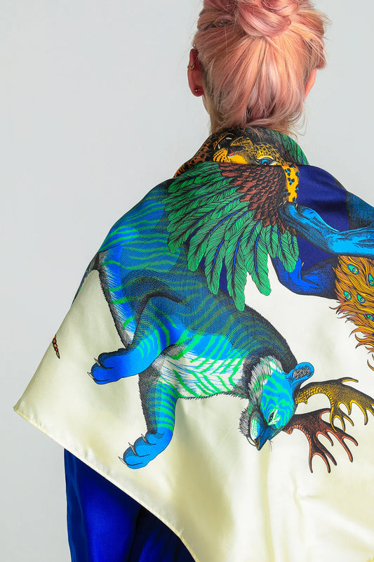Année foulard en soie Animaux Fantastiques bleu vert flashy made in France