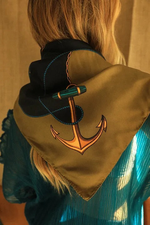 Année foulard en soie Sirene kaki
