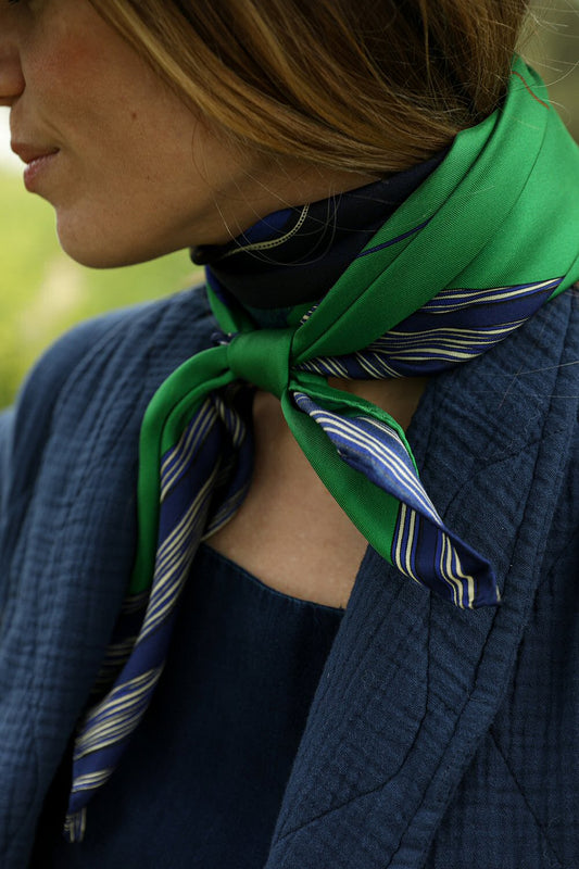 Année foulard en soie Cerf vert bleu