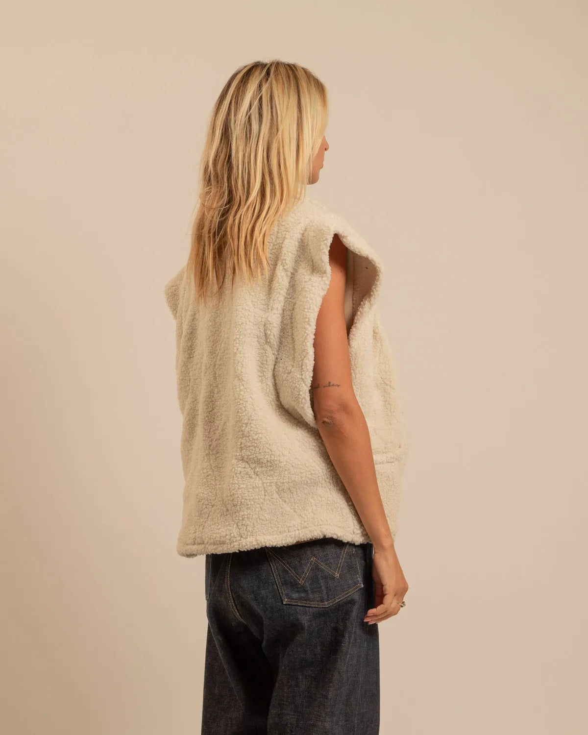 Aokyanos veste kimono Brooklyn sleeveless Sherpa moumoute écru