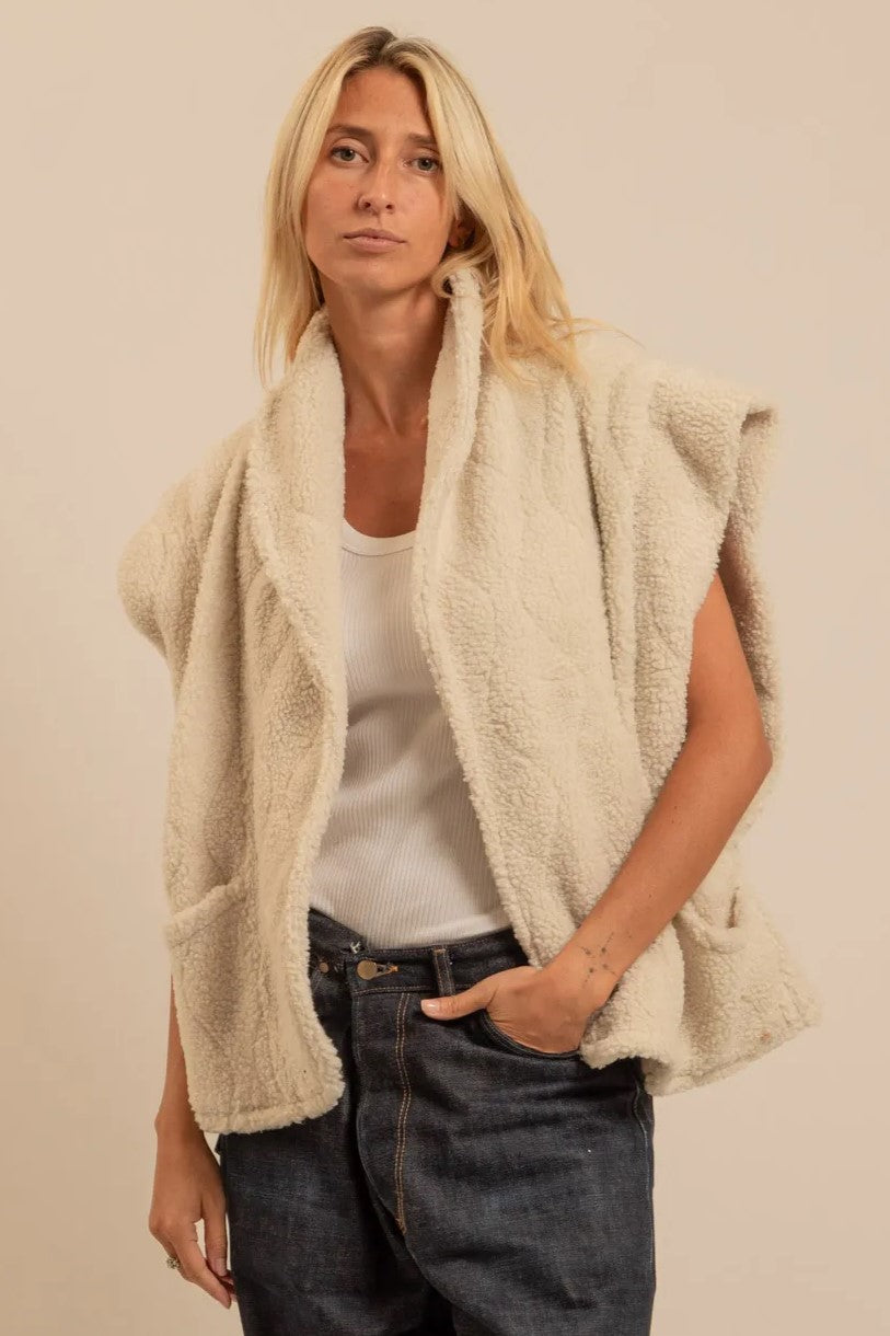 Aokyanos veste kimono Brooklyn sleeveless Sherpa moumoute écru