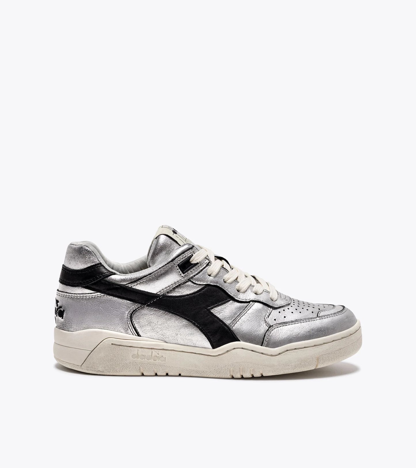 Diadora baskets B560 argenté silver used