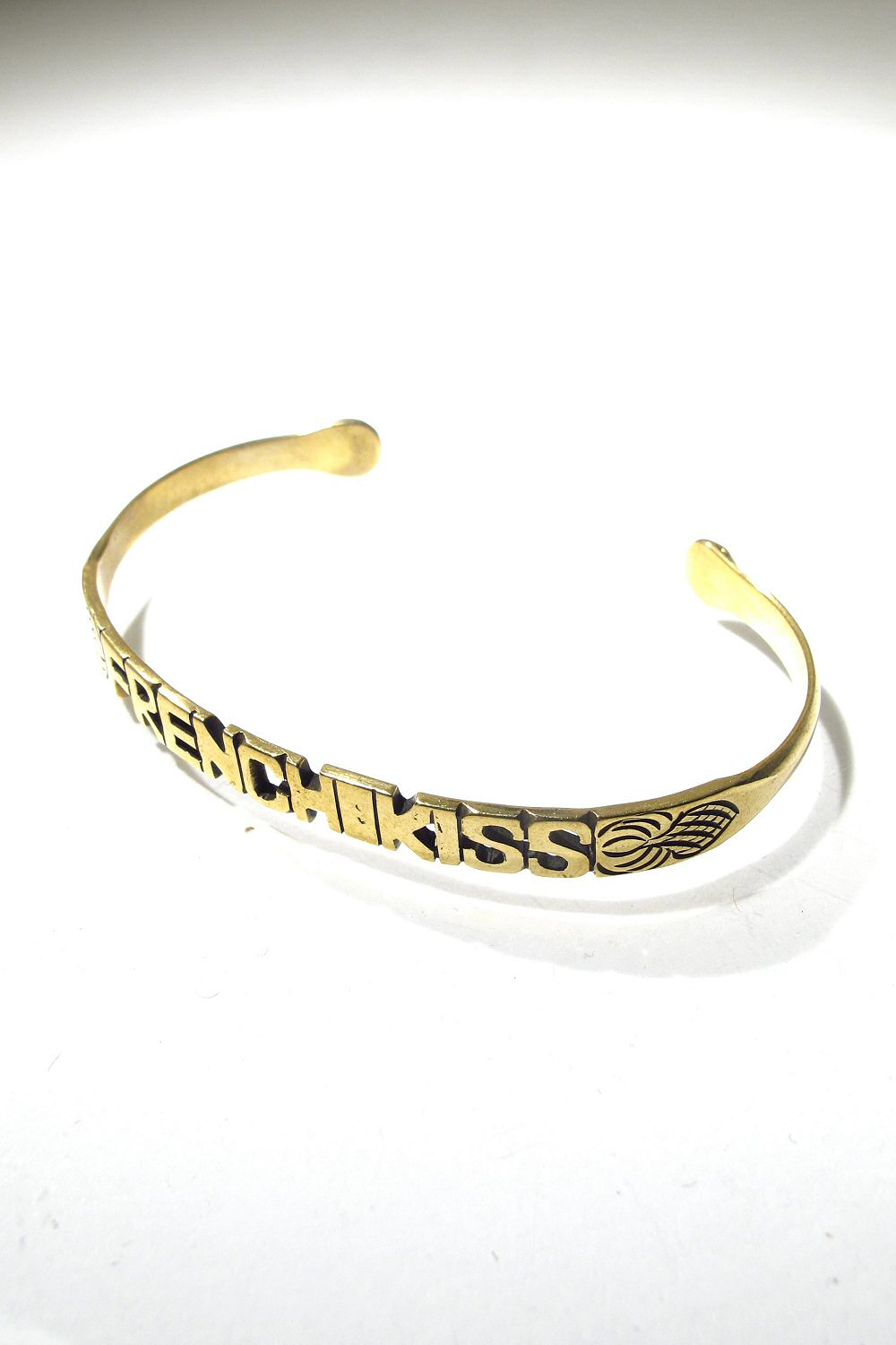 Flora Jane bracelet message French Kiss