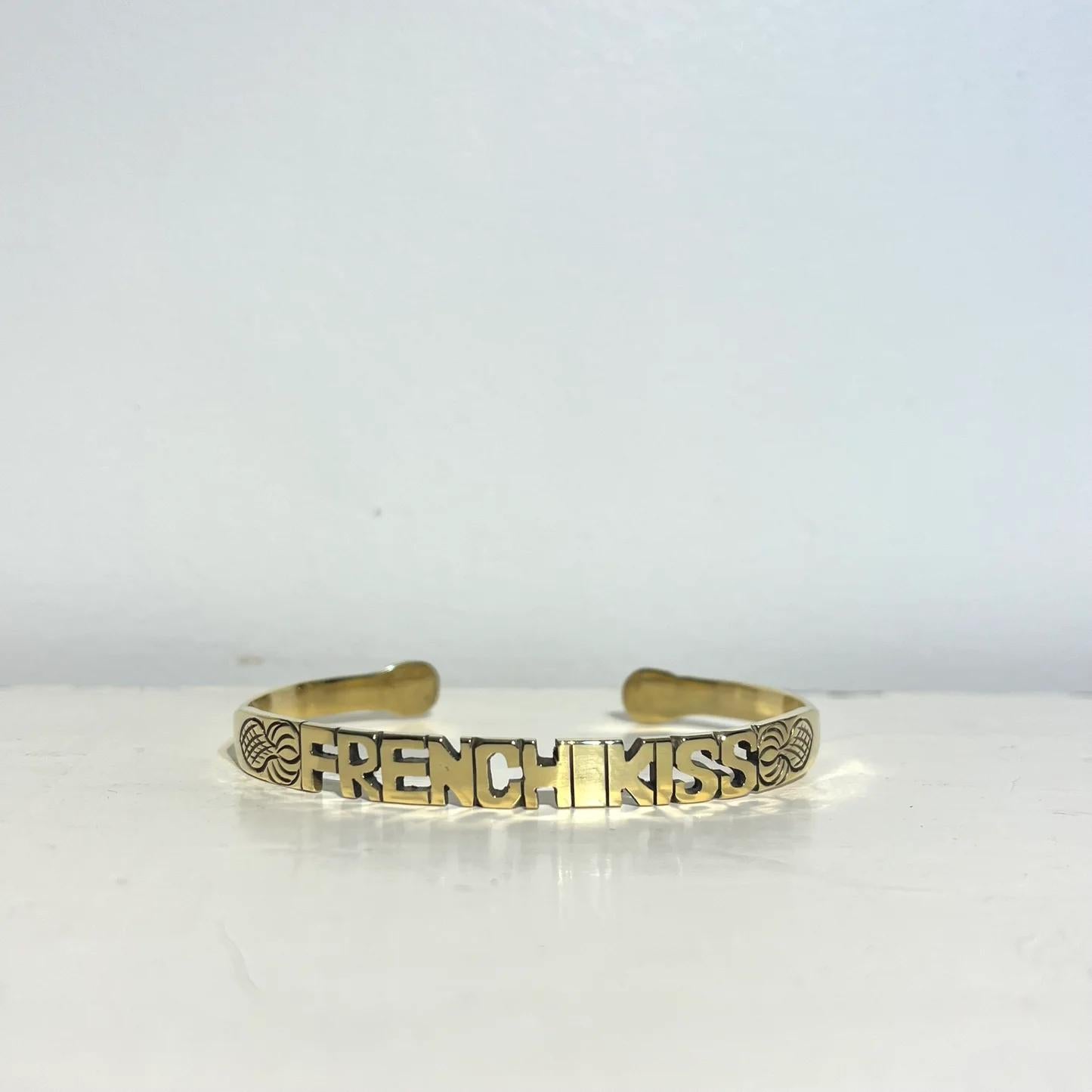 Flora Jane bracelet message French Kiss