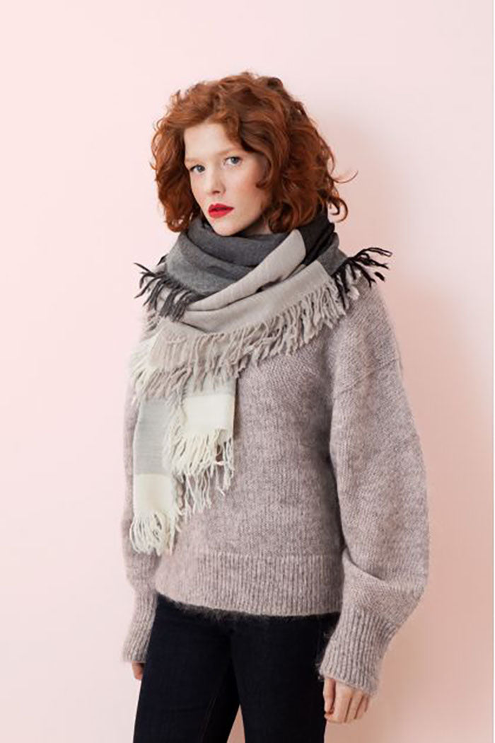XPWinter | Ma Poésie foulard en laine et franges Susie gris