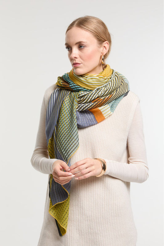 Ma Poésie foulard en laine graphique Vibrant ocre