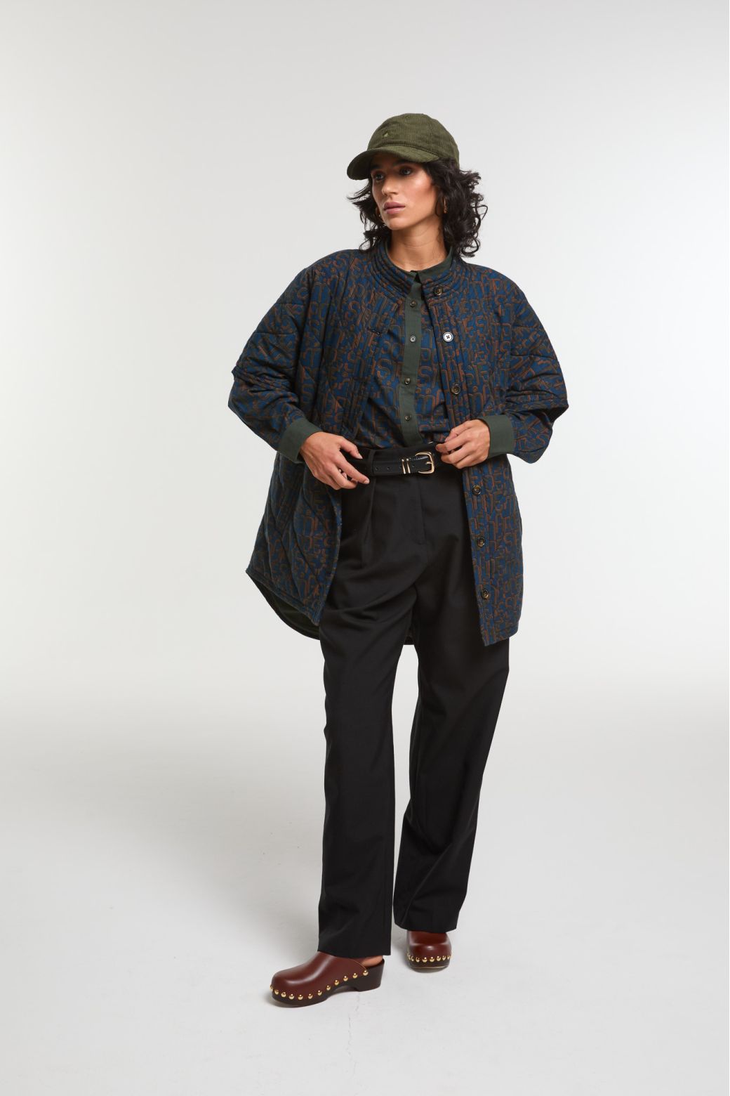 Ma Poésie veste Erin navy oversize sans manche