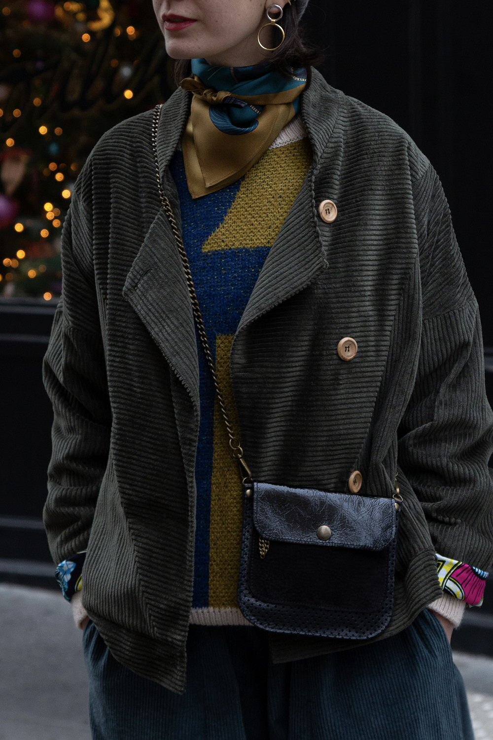 Pochette Square cuir noir perforé