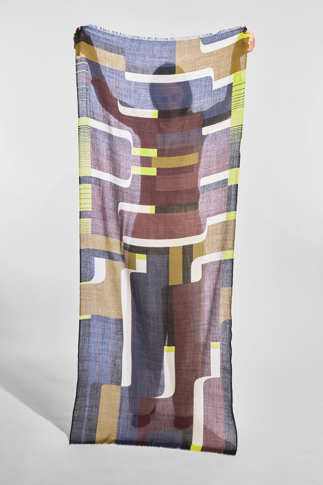 Ma Poésie foulard en laine graphique Petra kaki