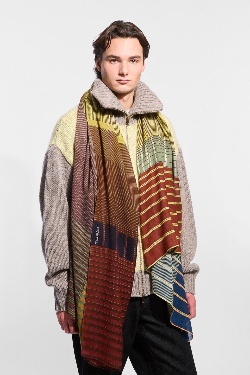 Ma Poésie foulard en laine graphique Vibrant ambre