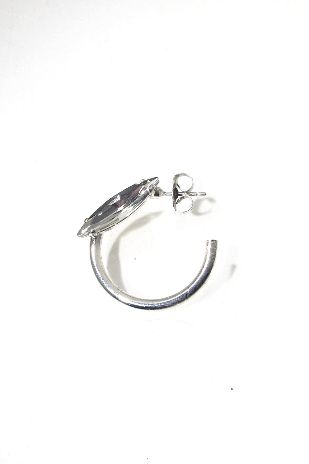 Perrine Taverniti boucle créole Beauregard solo strass ogive