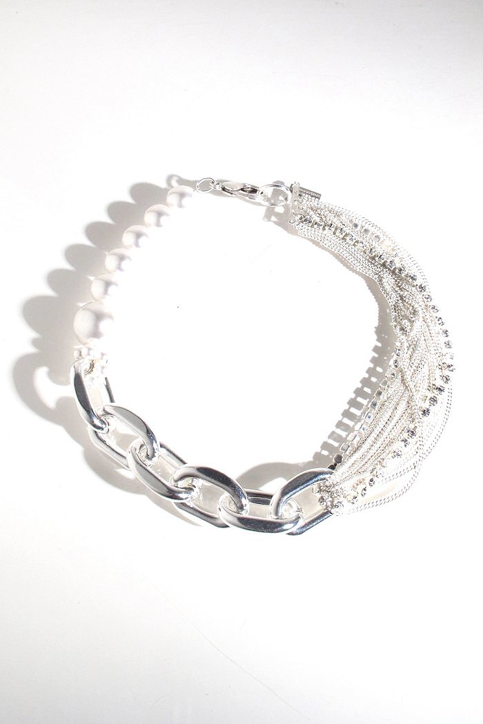 Corbeille douche Elenis, laiton chromé, 240x160x118 mm fixations incluses Corbeille douche Elenis, laiton chromé, 240x160x118 mm fixations incluses