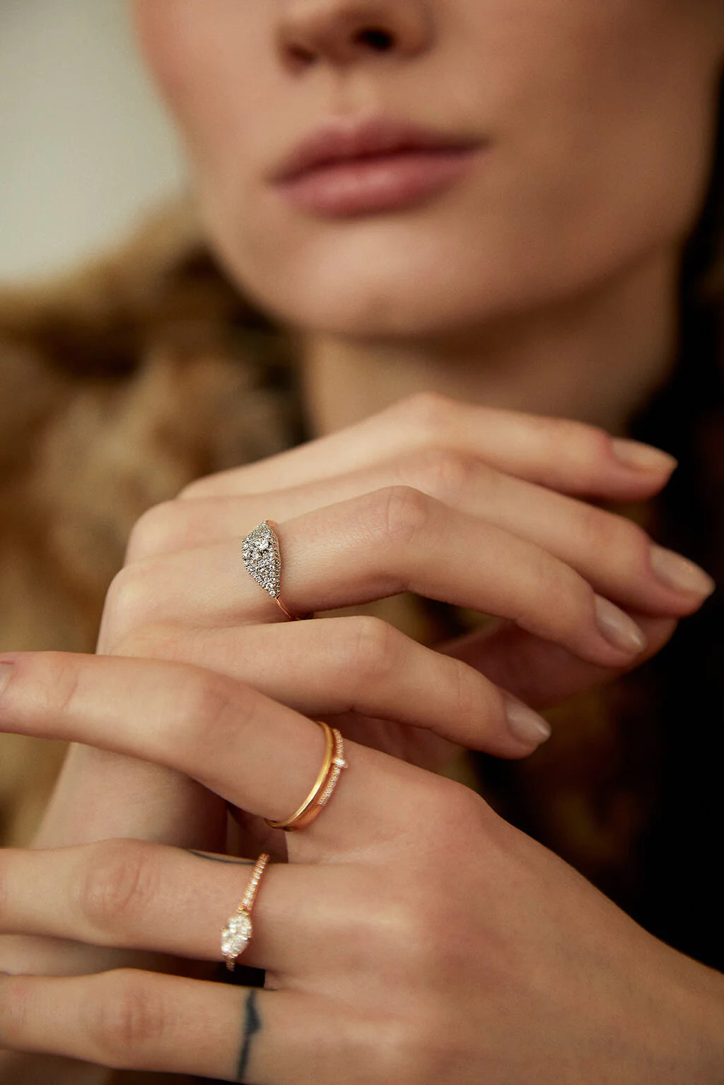 Sansoeurs Signet ring 18k gold diamonds