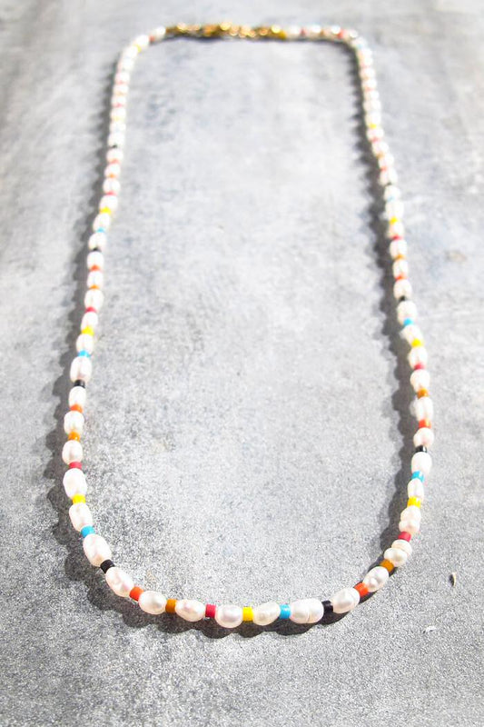 Bali Temples Collier fin rainbow nacre beads