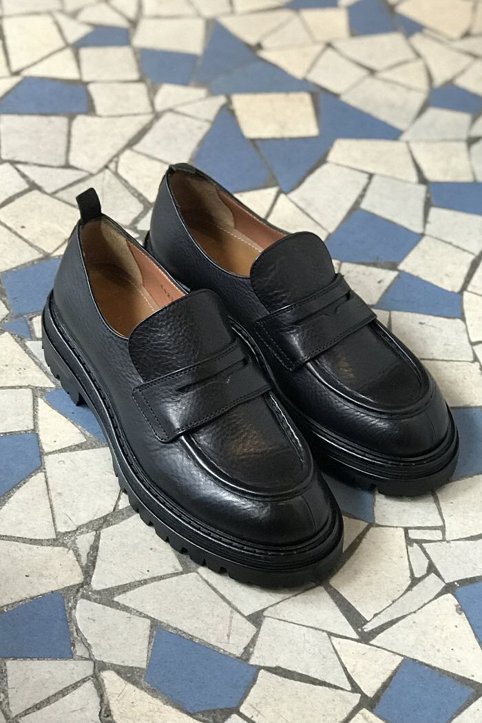 Elia Maurizi mocassins black grainy loafers