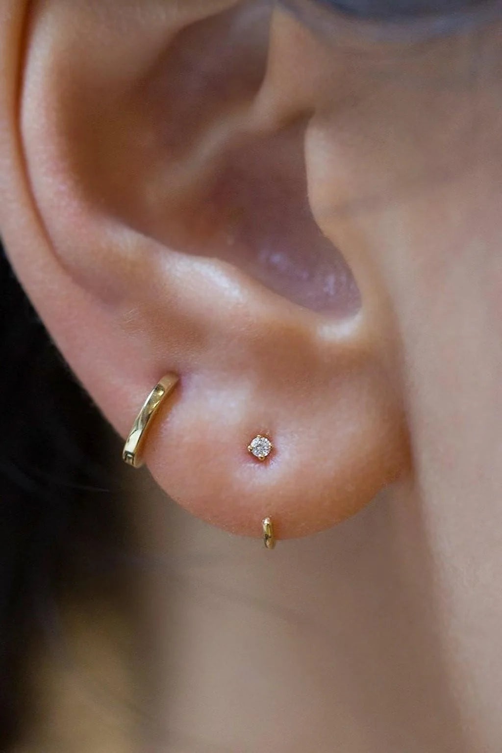 Sansoeurs 4-Claws diamond earring 18k gold huggie piercing 1.7mm